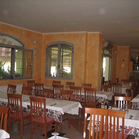 Albergo Ristorante Sterlina Grizzana ภายนอก รูปภาพ