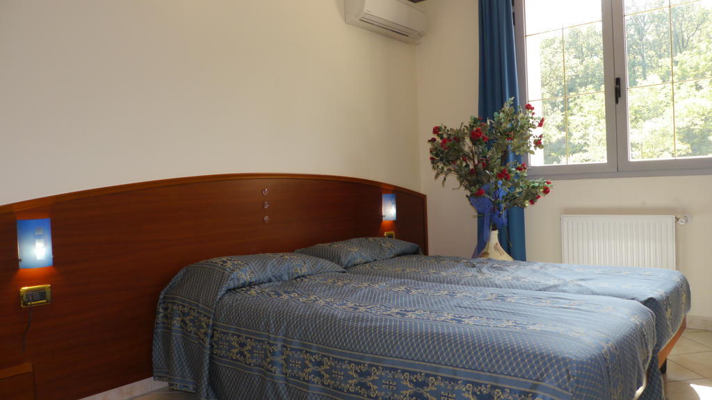 Albergo Ristorante Sterlina Grizzana ห้อง รูปภาพ